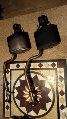 Lexus IS250 F-Sport 2015 juego de escape OEM (izquierda + derecha) - OBO $750 Foto 1 de 4