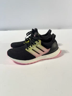 Adidas Women's Ultraboost 5.0 DNA Running Shoes GV8732 Black Beam Pink Sz 7 - Image 1 of 4