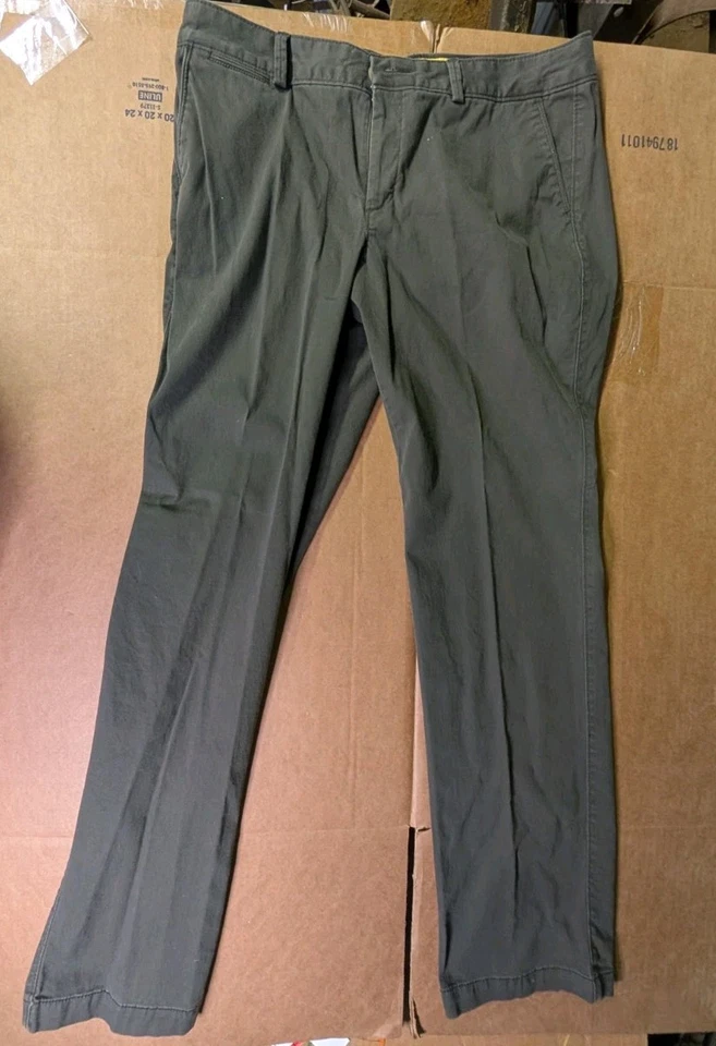 Pantalones de vestir Dockers grises para niños talla 12 L Foto 1 de 4