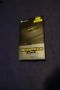 32GB Corsair Vengeance DDR4 2666 Mhz (4 x 8GB Dimms) - Picture 1 of 1