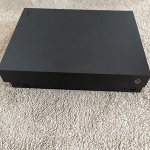 XBOX ONE X 1TB CONSOLE WITH PROJECT SCORPIO CONTROLLER & TWO GAMES - Picture 1 of 7