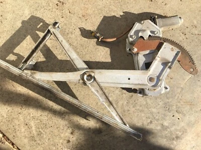 Window Regulator for Drivers Side from Dodge Ram 2500 quad cab - Image 1 of 2