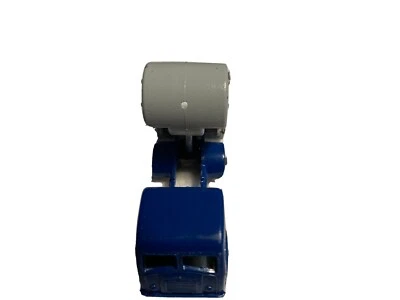 Matchbox Lesney Garbage Truck NO 15 with Hole - Image 1 of 4