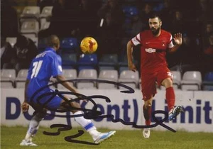 LEYTON ORIENT: ANDREA DOSSENA SIGNED 6x4 ACTION PHOTO+COA - Picture 1 of 1