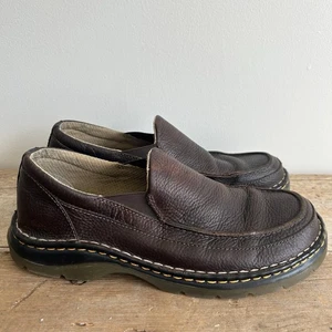 Dr. Martens Scarpe Mocassini Lennon Uomo 10 M Marrone Pelle Ciottolata Punta Tonda Y2K - Foto 1 di 10