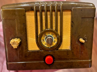 American Girl Molly's Christmas Surprise Radio -Probado y Funciona LEER Foto 1 de 3