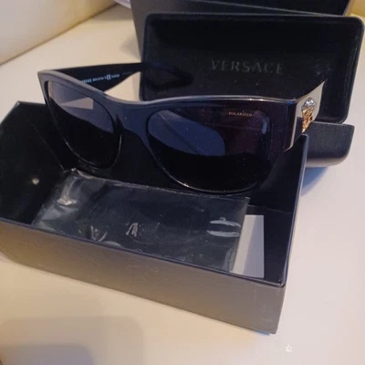 Gafas de sol Versace vintage Big Medusa (como nuevas) con caja y papeles Foto 1 de 4