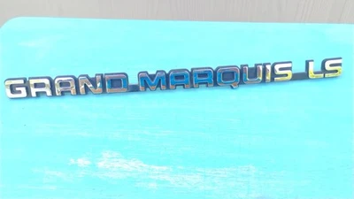 Insignia Mercury Grand Marquis LS 1992 1993 1994 1992 1996 1997 emblema de escritura de maletero Foto 1 de 4