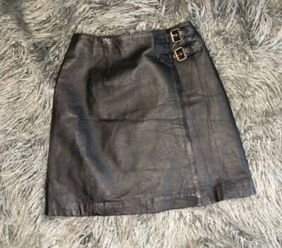 Falda envolvente de cuero genuino negra Newport News Europa de colección hebillas de latón talla 4 Foto 1 de 4