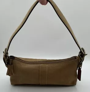 A Rare HTF Coach Hamptons Tan Suede Baguette 7470 Vintage 2004 Y2K Handbag - Picture 1 of 4