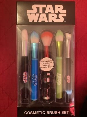 Disney Beauty STAR WARS Cosmetic Brush Set - Set of 5 New Sealed - Image 1 of 2
