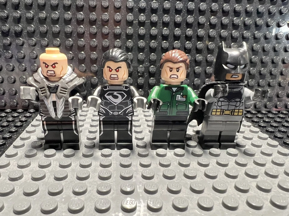lego dc minifiguras lote Batman General Zod Henchmen. Juguetes Lego Foto 1 de 4
