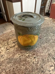 Tin Can W/ Lid - Hand Painted - VTG - Picture 1 of 6