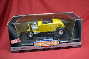 1932 American Muscle Ford Street Rod 1:18 "The Deuce", gelb-schwarze Nadelstreifen - Bild 1 von 10