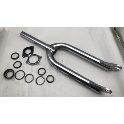 MONGOOSE 20" STEEL BICYCLE FORK ONLY Came off from PACIFIC CYCLE part SOLD AS IS - Image 1 of 4