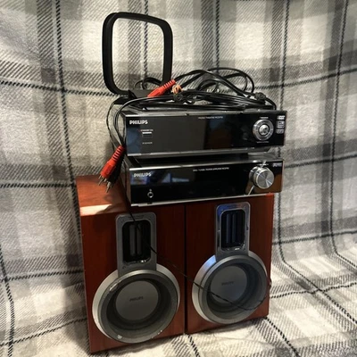 Philips MCD708 Micro Theatre System DVD/CD Player, Tuner/Amplifier, Speakers - Image 1 of 4