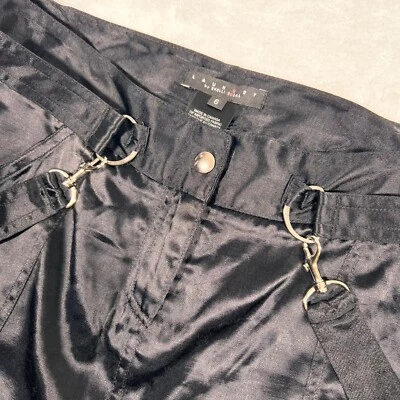 Mini-saia Laundry Shelli Segal cetim preto festa coquetel clube gótico tamanho 6 nova - Imagem 1 de 4