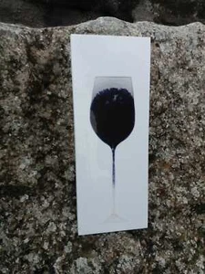 SCULTURA INCISA SU MARMO CON RESINA E COLORI - Foto 1 di 2