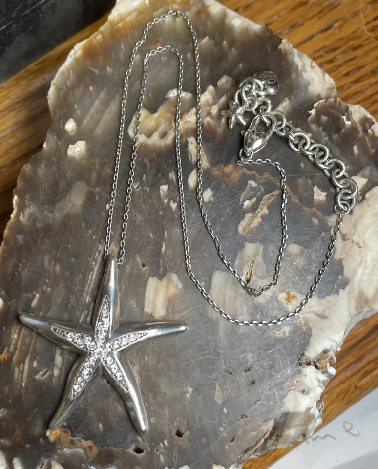 "Collar ajustable Brighton estrella de mar colgante tono plata en 17"""  Foto 1 de 4
