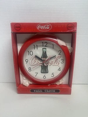 Reloj de Pared Coca-Cola Vintage Metal 9" Redondo Fondo Blanco Foto 1 de 3