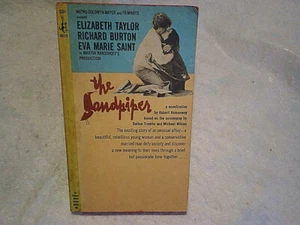 1965 THE SANDPIPER MOVIE PAPERBACK,Elizabeth Taylor,Richard Burton,saint,bronson - Picture 1 of 10