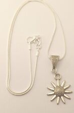 Necklace Daisies Silver Chain 16 INC Fast Shippings Fast Shipping