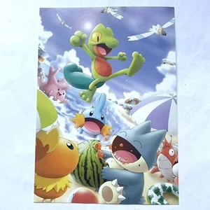 Pokemon en la playa - Daisuki Club 2004 postal Torchic, Treecko - Kouki Saitou - Imagen 1 de 14