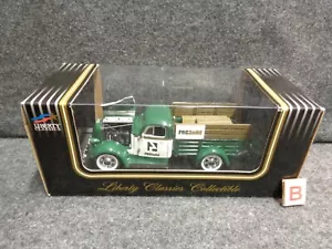 PRO-BUILD 1938 STUDEBAKER PICKUP TRUCK STAKE BED LIBERTY CLASSICS DIECAST B - Picture 1 of 10