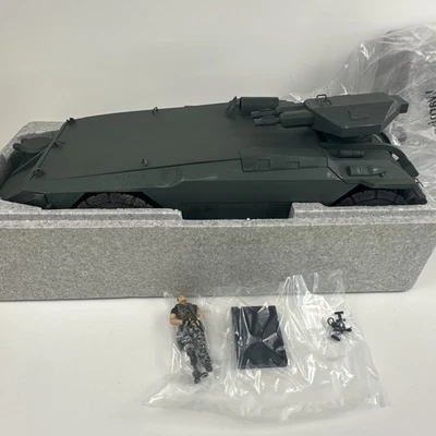 1/18 HIYA TOYS ALIENS COLONIAL MARINES ARMORED PERSONNEL CARRIER (GREEN VERSION) - Image 1 of 4