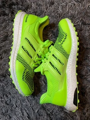 Zapatos de golf Adidas Ultraboost para hombre talla 11 amarillo neón sin clavos IE2136 Foto 1 de 4
