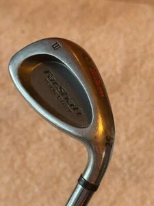 WILSON STAFF FAT SHAFT #9 IRON WITH LITE FAT SHAFT GRAPHITE SHAFT WILSON GRIP - Picture 1 of 4