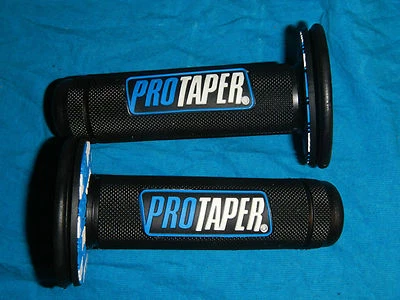 JUEGO DE EMPUÑADURAS MX MANILLAR 7/8 PULGADAS Maico ATK Ossa Trial Bultaco beta cz  Foto 1 de 4