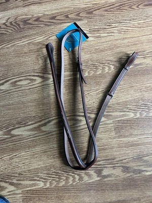 Rodgrigo Pessoa Martingala de pie ELEVADA - Poni castaño Foto 1 de 4