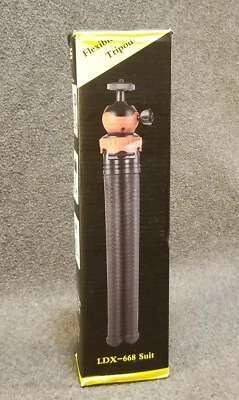 10.5" Flexible Tripod Stand LDX-668 Suit For Phone Or Camera Black & Red - Image 1 of 4