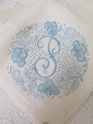 Pañuelo de lino fino bordado Madeira vintage inicial P apliques blancos azules Foto 1 de 4