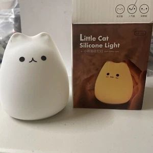 Cute 7Color Changing LED Night Light Soft Silicone Little Cat Lamp for Kids Gif - Picture 1 of 4
