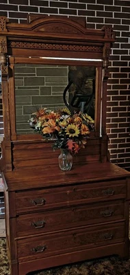 🪞 Antique Victorian Dresser with Ornate Mirror – Fully Restored - Image 1 of 4