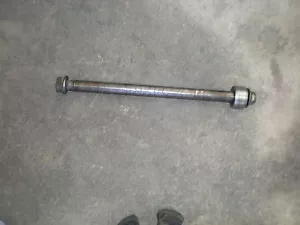 2000 Kawasaki Vulcan 800 Classic VN 800 VN800 Rear Axle with Spacer - Picture 1 of 1
