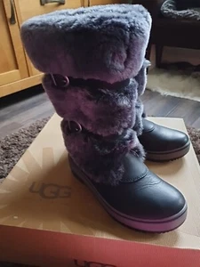 GENUINE COLD WEATHER UGG BOOTS - BOXED/RARELY WORN/ SIZE 37 (UK 4.5) - Picture 1 of 12