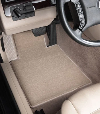 SATURN Ultimat 2 Piece Carpet Custom Fit Floor Mats 1st Row Lloyd Color Choices - Image 1 of 4