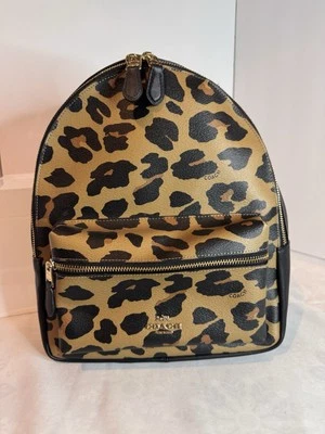 Mochila Coach Charlie mediana con estampado de leopardo Foto 1 de 4