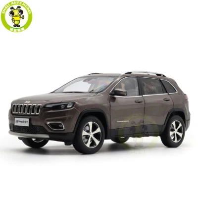 1/18 Jeep Cherokee 2019 Brown Diecast Model Toy Car Gifts For Friends - Image 1 of 4