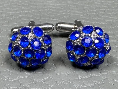 Gemelos enchapados en oro blanco bola redonda multi piedra azul Foto 1 de 3