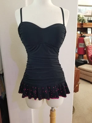 Vestido de baño Profile by Gottex para mujer negro y rosa acanalado de una pieza 8 Foto 1 de 4