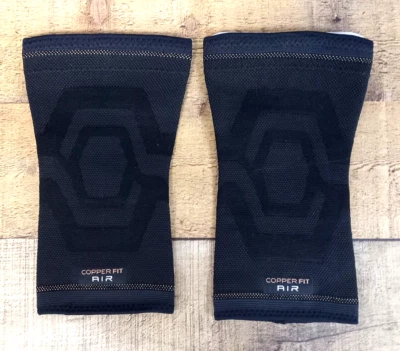 2 件装 - Copper Fit Elite 空气压缩护膝气流,尺寸 S/M 12-16 — 第 1/4 张图片