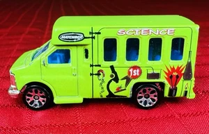 1998 Matchbox GMC School Chevy Transport Bus 1:80 Scale Model Green Science Fair - Picture 1 of 7