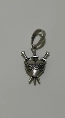 Gothic Tarot Necklace – Three of Swords Heart Pendant Sterling Silver 925– 6.4g Foto 1 de 2