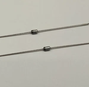 5 PIEZAS. Motorola Zenerdiode 6,8 voltios 400 mW BZX79 - Imagen 1 de 1