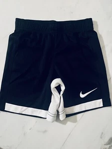 Nike Little Boys Dri-Fit Mesh Athletic Shorts NWT Size 4 New Black/White - Picture 1 of 3
