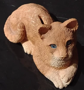 Salvadanaio vintage 1989 Sandicast BMA Dime Bank carino adorabile cucciolo di leone - Foto 1 di 8